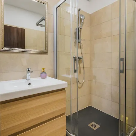 Rooms With Breakfast Near Porec Nova Vas  Exterior photo