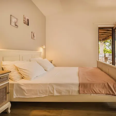 Rooms With Breakfast Near Porec Nova Vas  Exterior photo