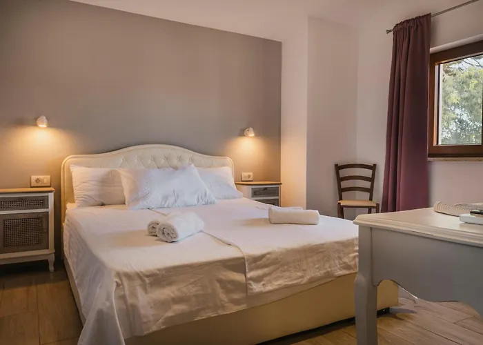Rooms With Breakfast Near Porec